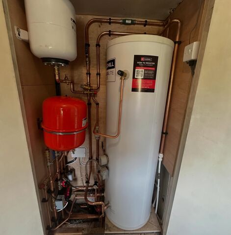Utility Closet Water Heater & Expansion Tank Upgrade